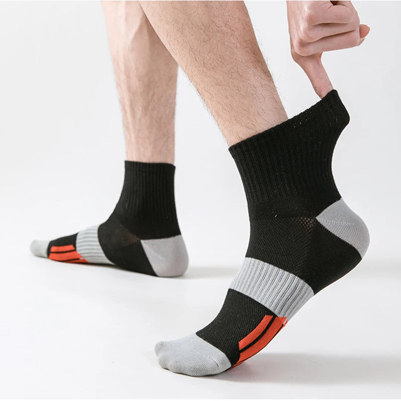 5 Paar Sport Kompressionssocken - Premium Crew Socken für Basketball Running Hiking Unisex